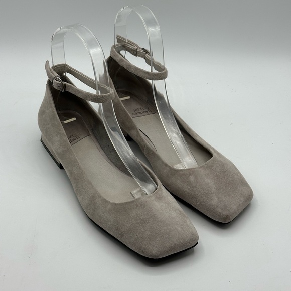 Jeffrey Campbell Women's Envious Ankle Strap Pump - Grey Suede Size 6 - Picture 1 of 9